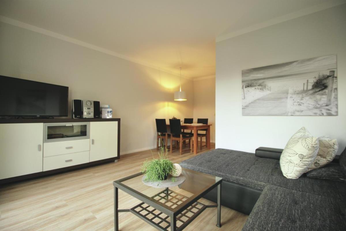 Ferienhaus Am Yachthafen, Moewe Apartman Rostock Kültér fotó